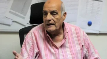 رنة الكوميديا.. أبرز قفشات المعلق محمود بكر بظهور فريد في ذكرى رحيله